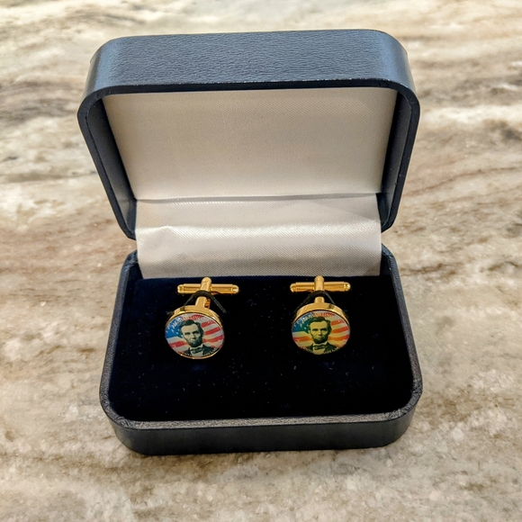Abraham Lincoln Other - Abraham Lincoln American Flag Collectible Cufflinks w/ Lincoln Signature Box